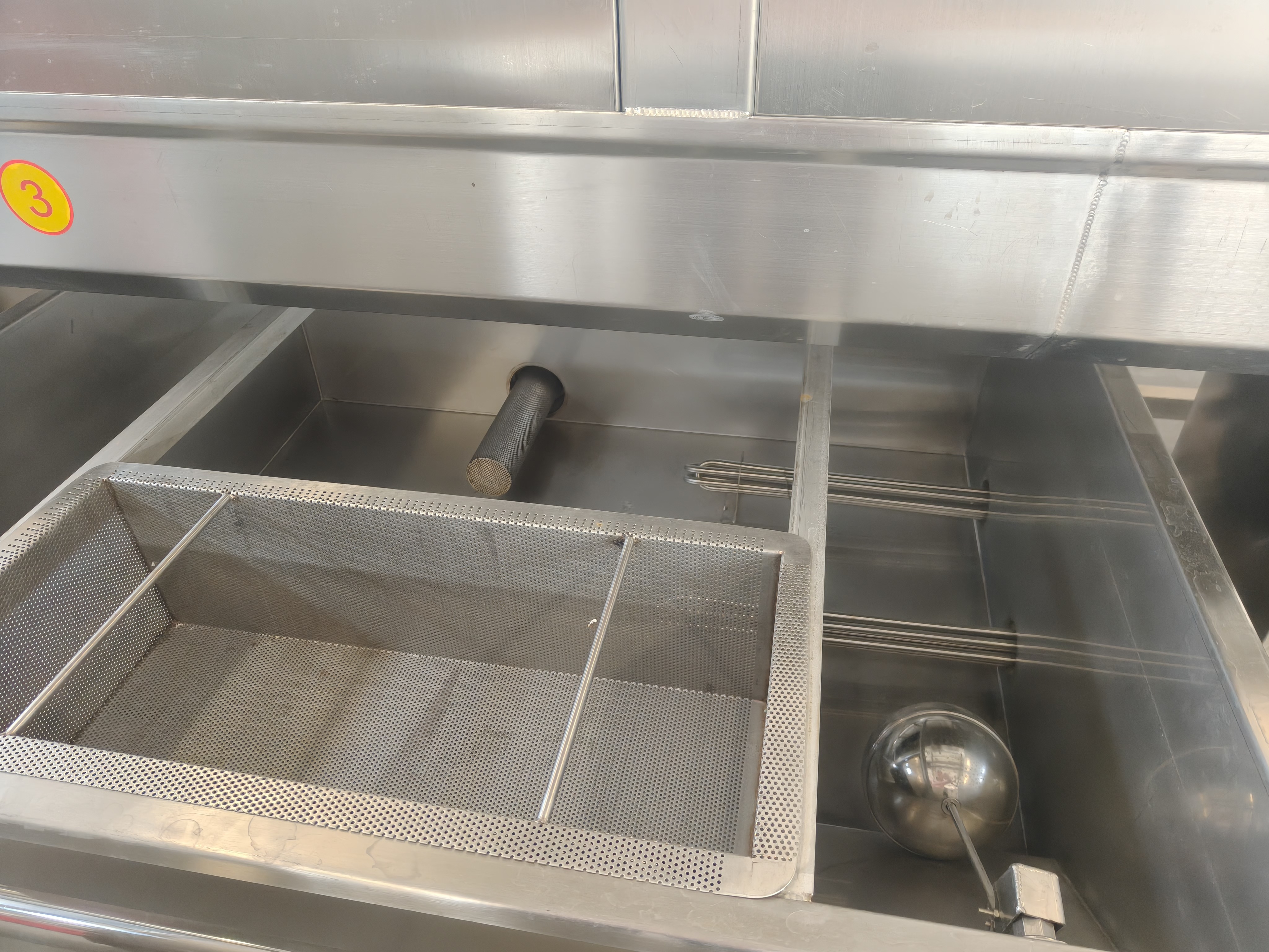 pallet washing machine